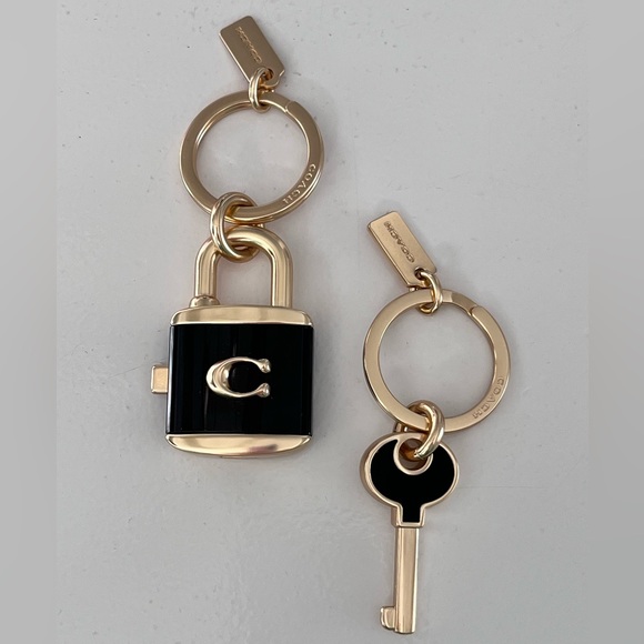 🖤 COACH | 2 pc Padlock/Key | BACK | NWT - Picture 1 of 16
